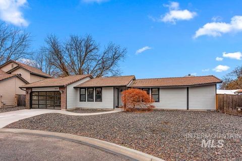 5771 Battlement Ct Boise ID 83703