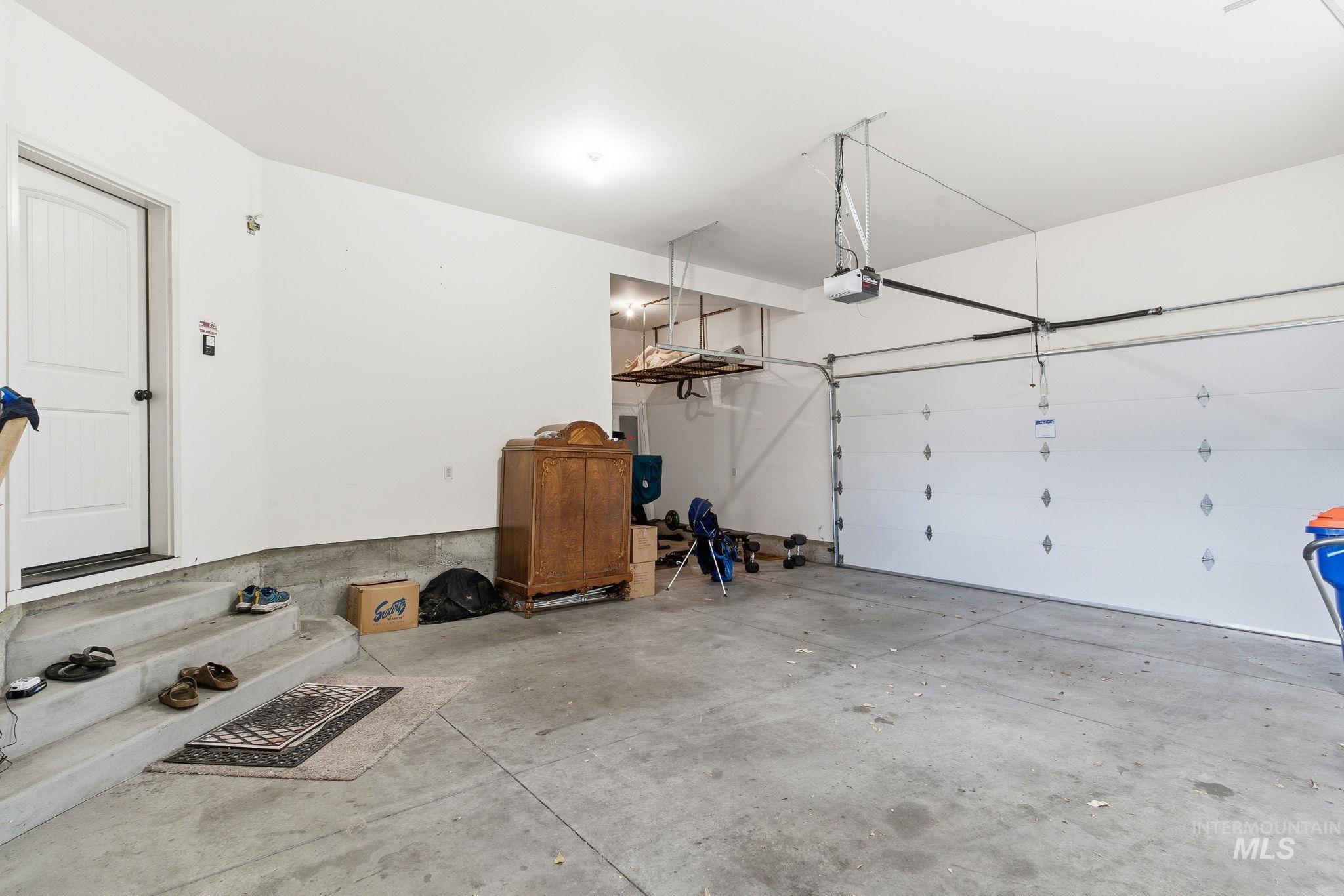 Garage also has a seperate section for storage, work area, hobbys, or a home gym.