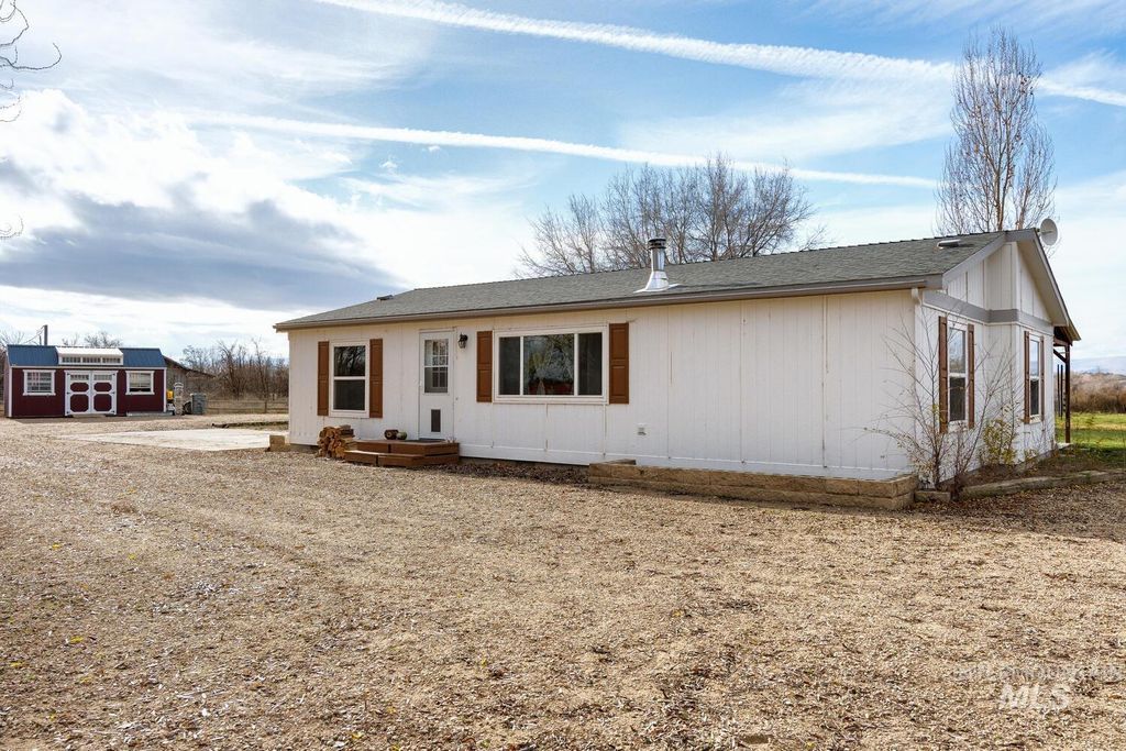 Photo of 18725 Fargo Rd, Wilder, ID 83676 (MLS # 98968660)