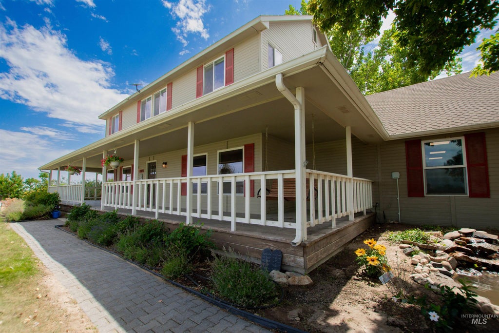 Photo of 12369 Deer Flat Road, Nampa, ID 83686 (MLS # 98994012)