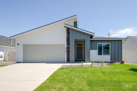 Photo of 19374 Schooner Ave, Caldwell, ID 83605 (MLS # 98956192)