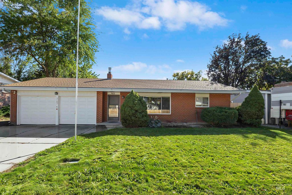 Photo of 7103 W Northview St, Boise, ID 83704 (MLS # 98964273)