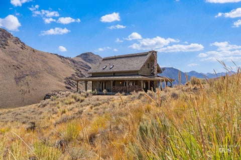 Photo of 4777 Twin Bridges Rd, Mackay, ID 83251 (MLS # 99001254)