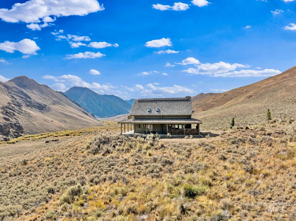 Photo of 4777 Twin Bridges Rd, Mackay, ID 83251 (MLS # 99001254)