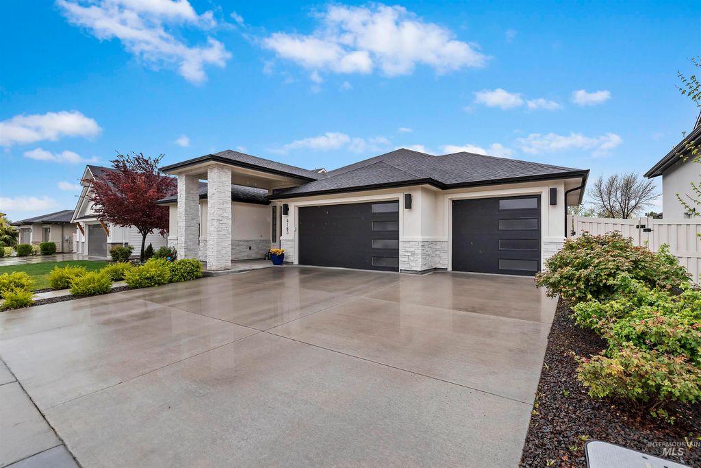 Photo of 4163 E Fratello St, Meridian, ID 83642 (MLS # 98982313)