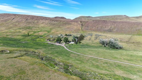 Photo of 114 Paddock Valley Rd, Payette, ID 83661 (MLS # 98989455)