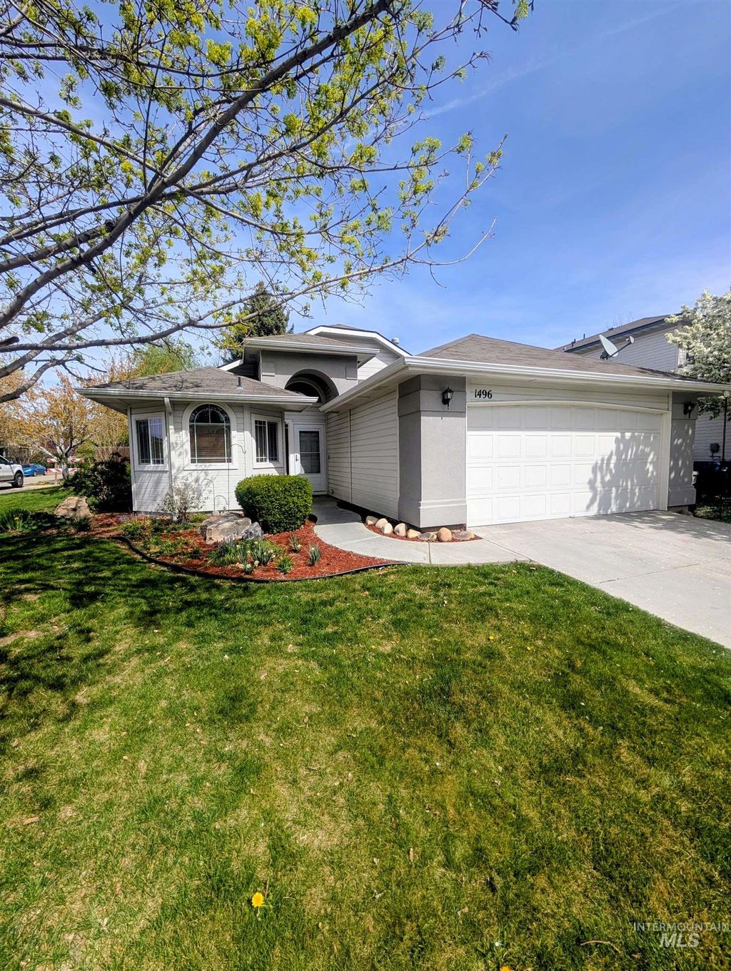 Photo of 1496 W Saint Patrick St, Boise, ID 83705 (MLS # 98980824)