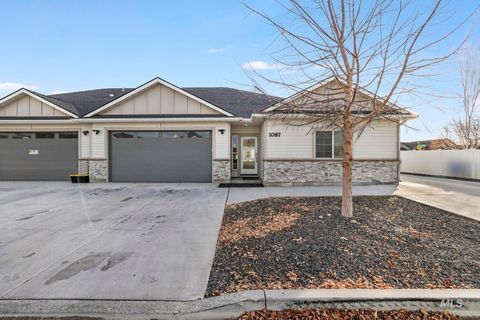 Photo of 1087 Easy Avenue, Twin Falls, ID 83301 (MLS # 98968604)