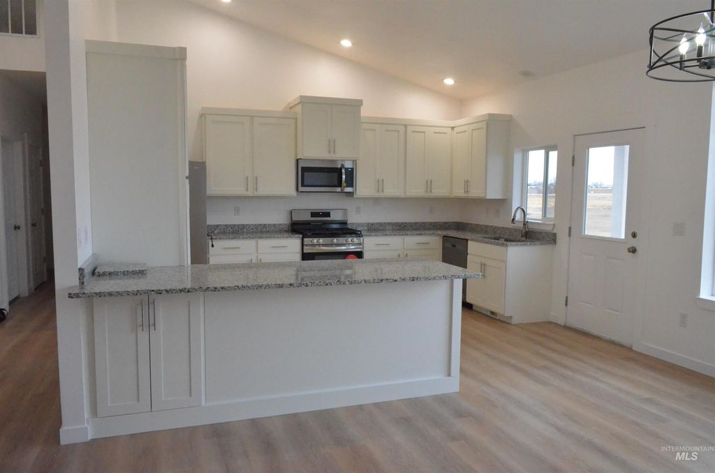 Photo of 45 Sunset Loop, Jerome, ID 83338 (MLS # 98957645)