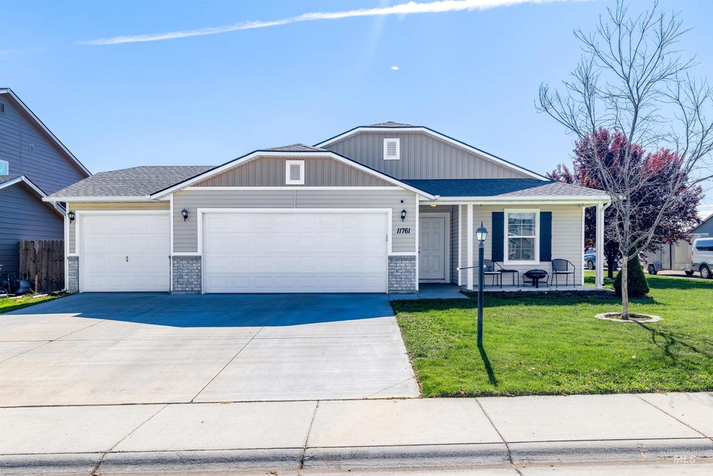 Photo of 11761 Penobscot St, Caldwell, ID 83605 (MLS # 99001777)
