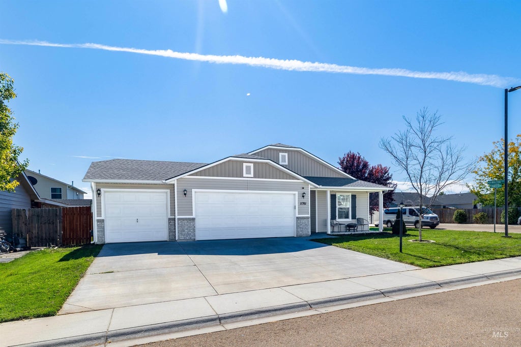 Photo of 11761 Penobscot St, Caldwell, ID 83605 (MLS # 99001777)