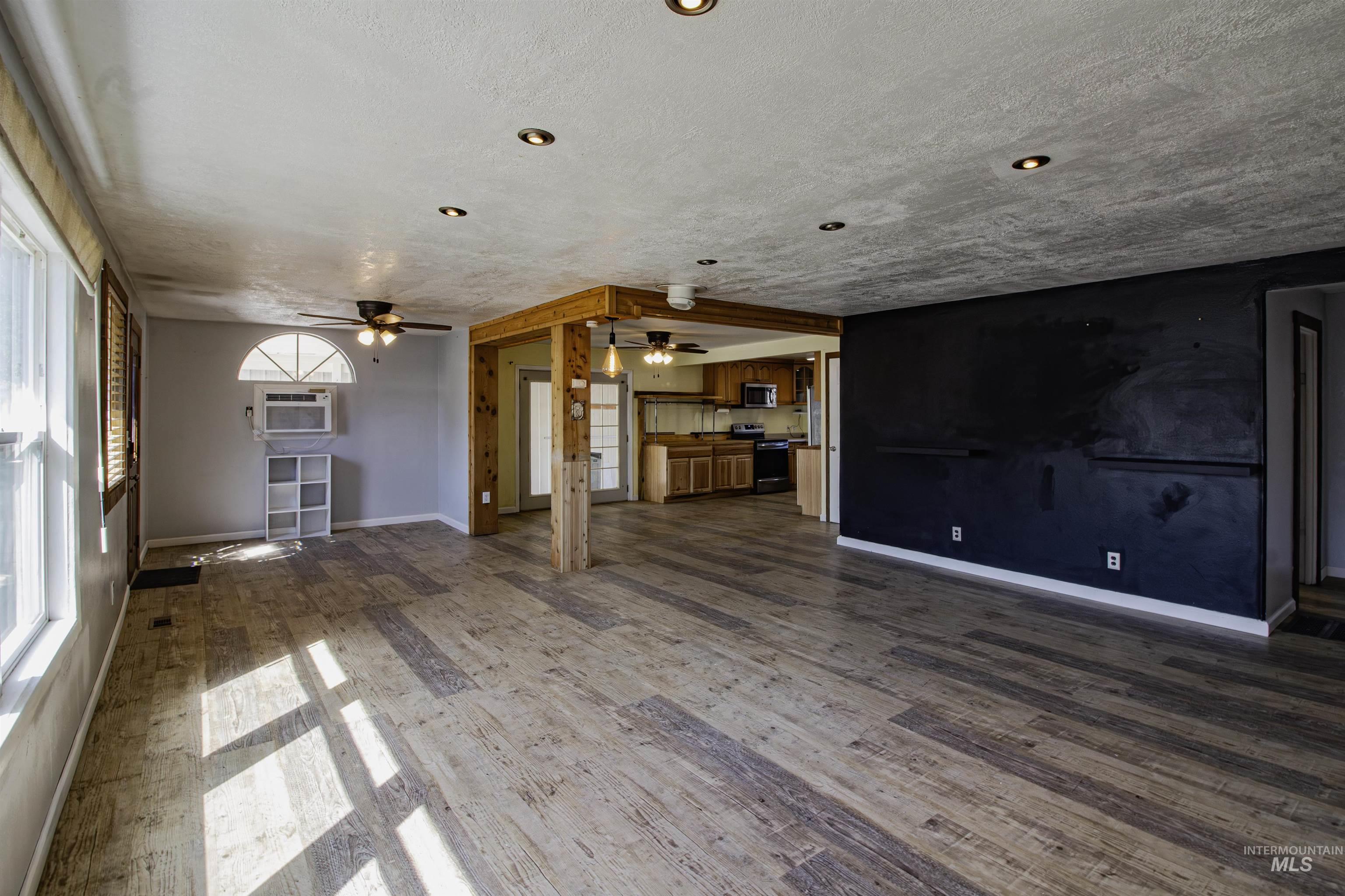 1231 3rd Avenue South