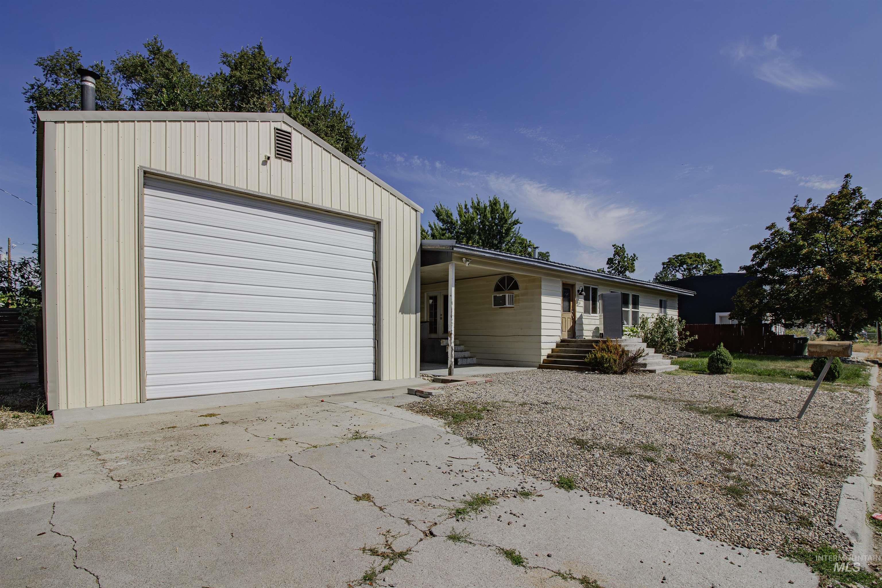 1231 3rd Avenue South