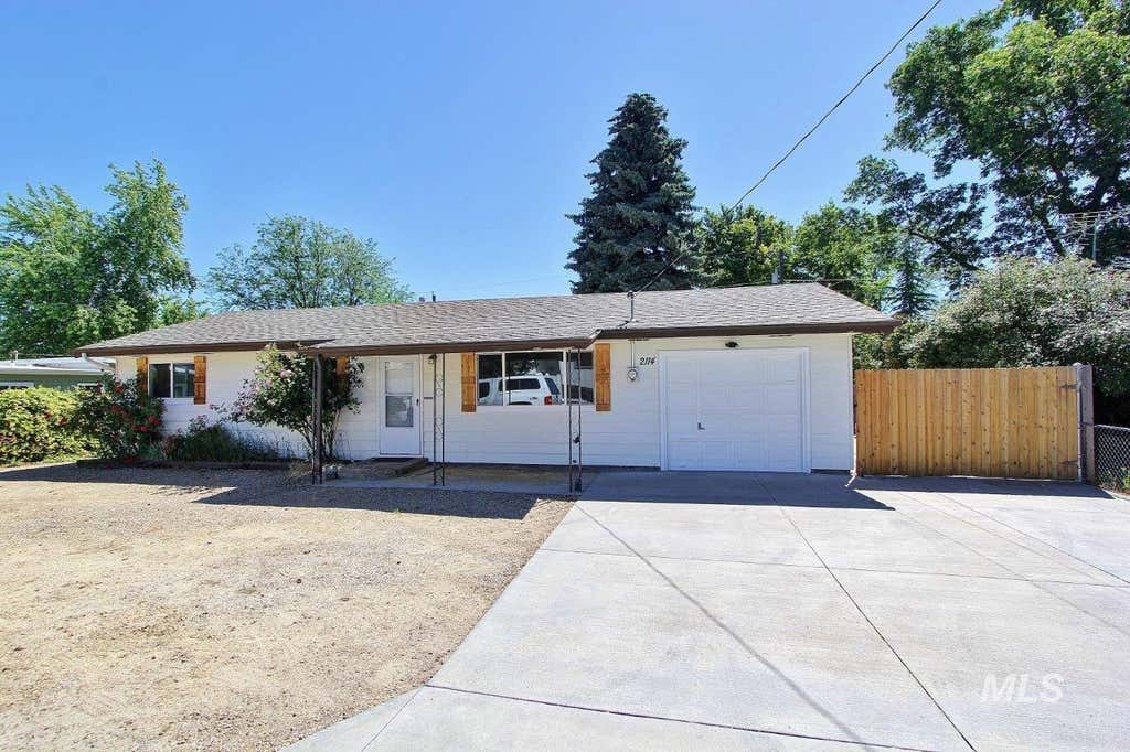 Photo of 2114 Fry St, Boise, ID 83704 (MLS # 98990847)