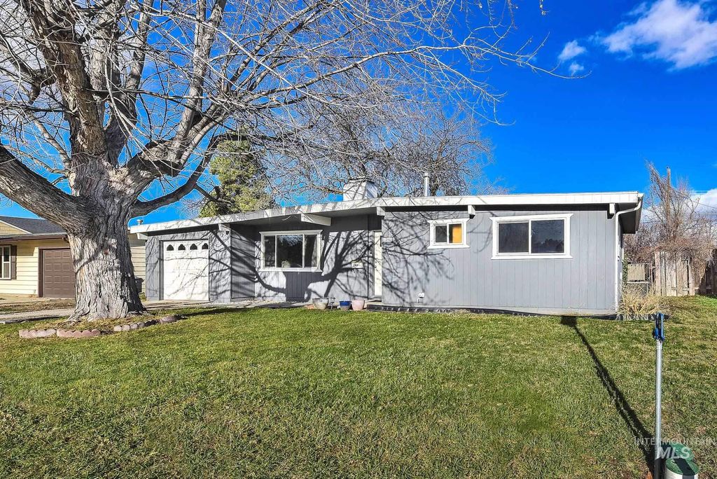 Photo of 6414 W Cassia St, Boise, ID 83709 (MLS # 98970076)