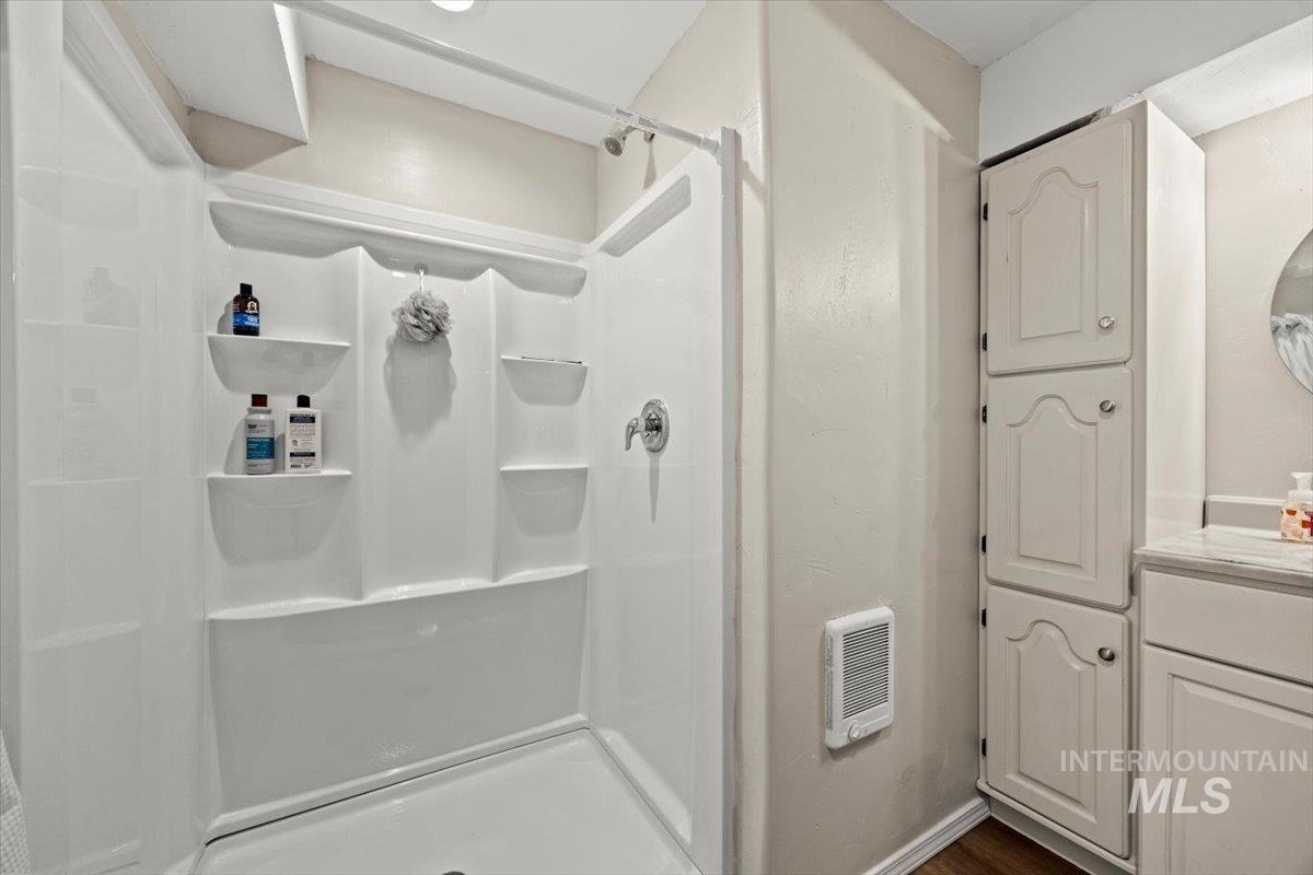 Full bathroom featuring a shower