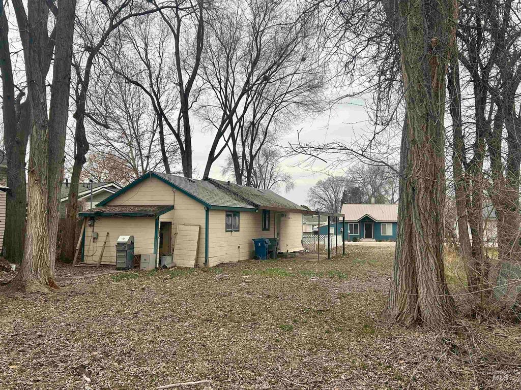 Photo of 408 19th Ave N Ave, Nampa, ID 83687 (MLS # 98974971)