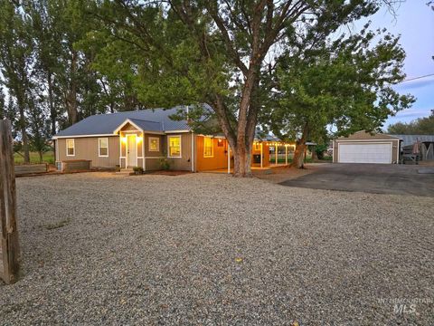 Photo of 4800 Freemont Rd, New Plymouth, ID 83655 (MLS # 98976906)