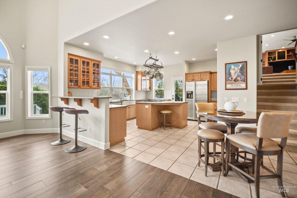 Photo of 3018 E Parkriver Drive, Boise, ID 83706 (MLS # 98981689)