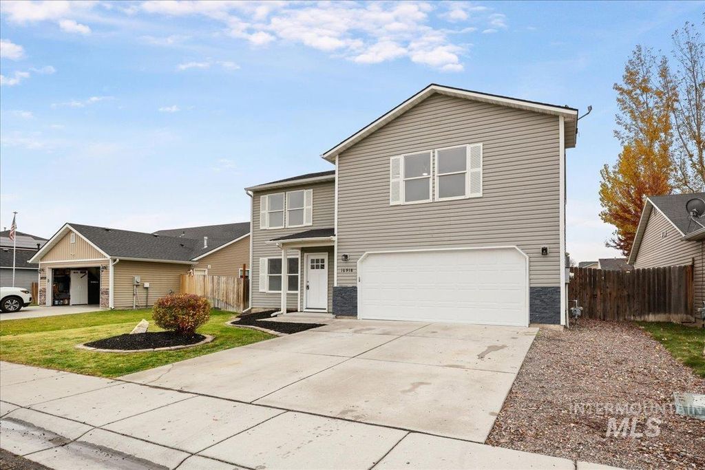 Photo of 16918 Elsinore Ave, Caldwell, ID 83607 (MLS # 98966813)