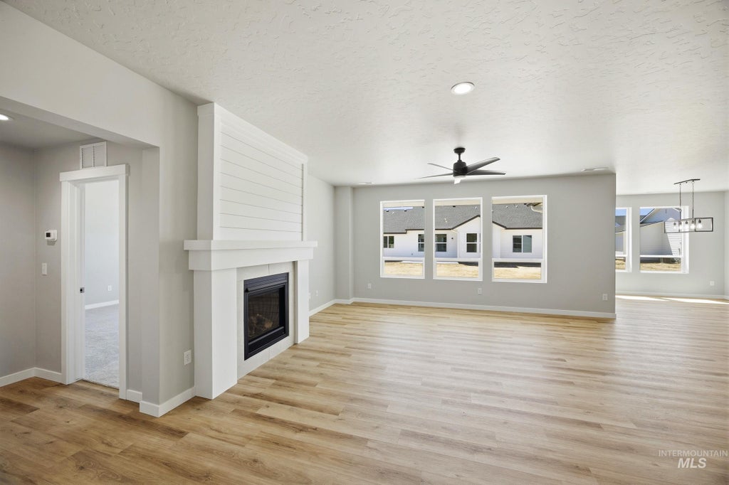 Photo of 1004 E Crab Springs St, Nampa, ID 83686 (MLS # 99005002)