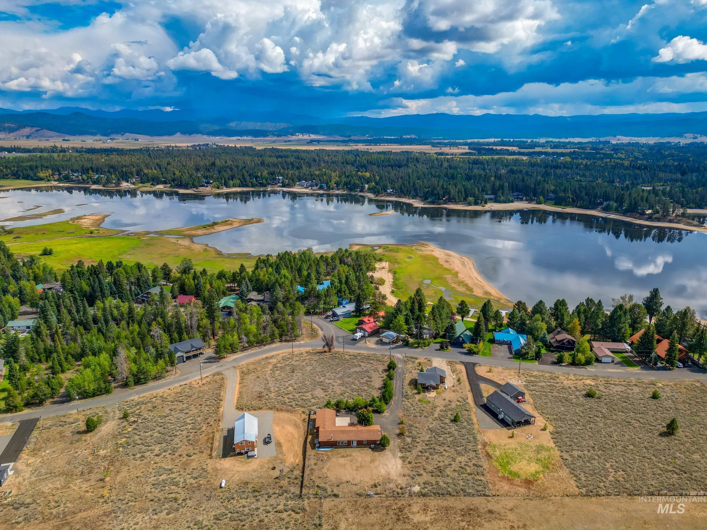 Bird's eye view of a water and mountain view