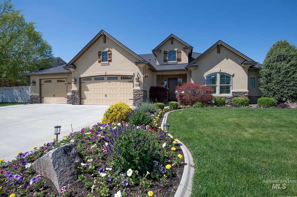 Photo of 2341 W San Remo Dr, Meridian, ID 83646 (MLS # 98985303)