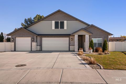 Photo of 519 Lake Cleveland Street, Burley, ID 83318 (MLS # 98968444)