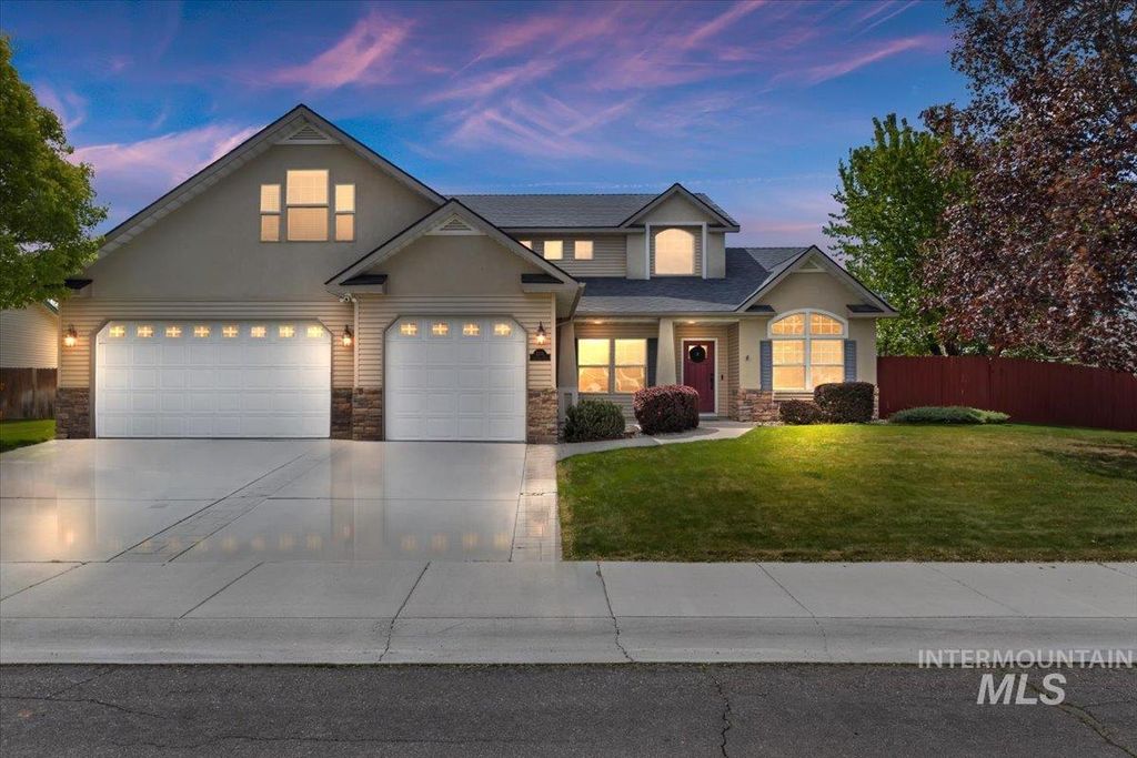 Photo of 2274 Eastwood Rd, Twin Falls, ID 83301 (MLS # 98983205)