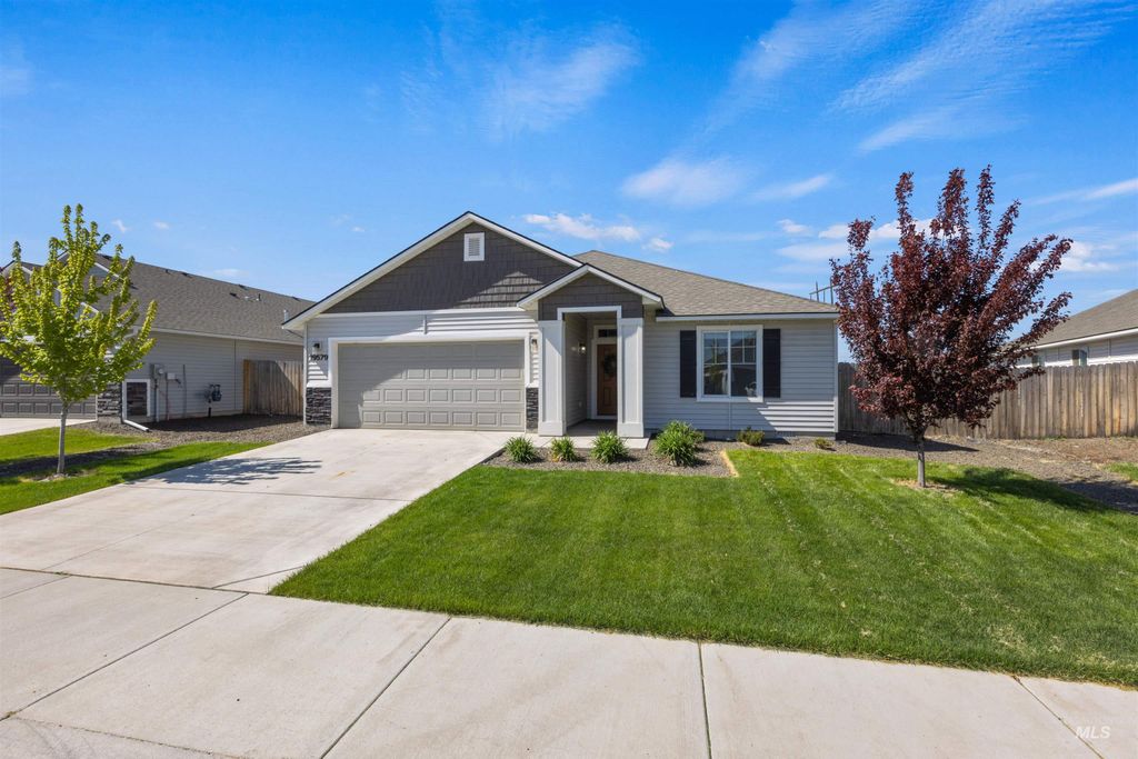 Photo of 19579 Newhall Pl, Caldwell, ID 83605 (MLS # 98984598)
