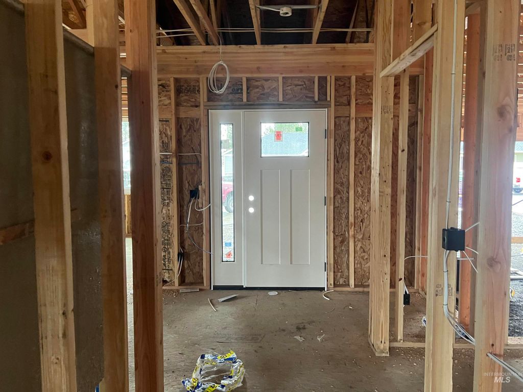 Photo of 516 Maple Court, Genesee, ID 83843 (MLS # 98973751)