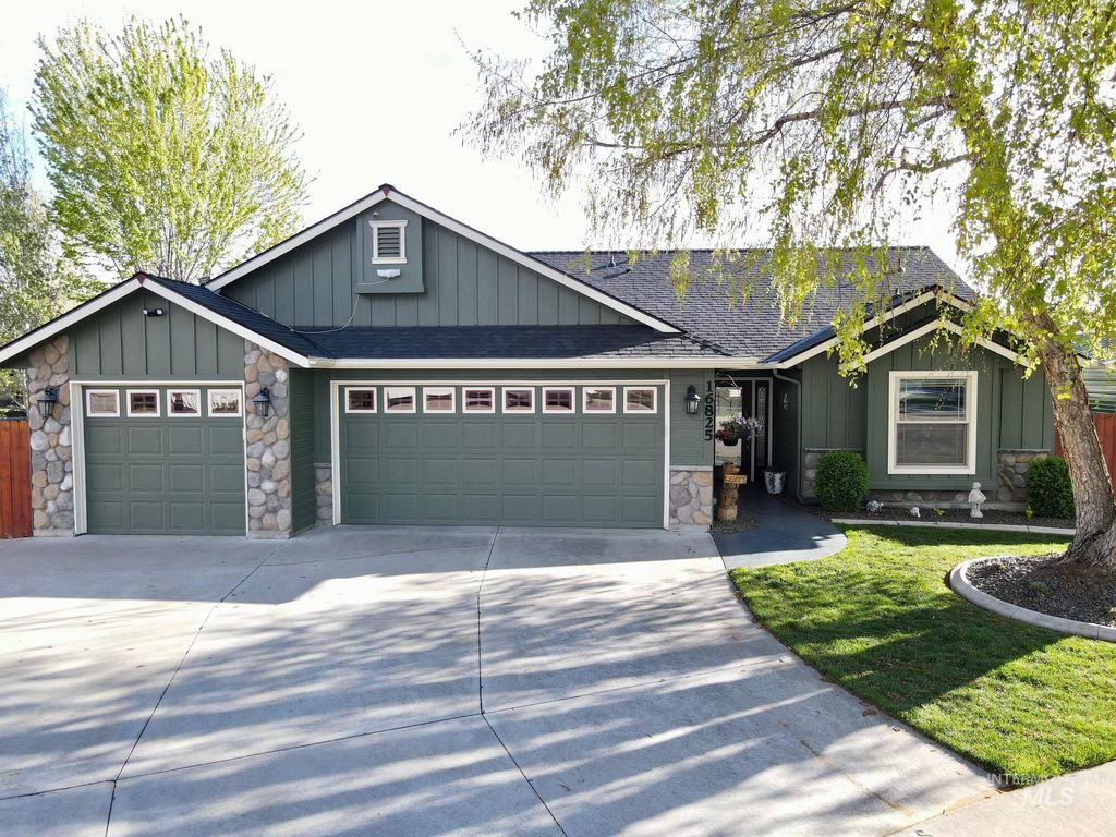 Photo of 16825 N Darmady Loop, Nampa, ID 83687 (MLS # 98982505)