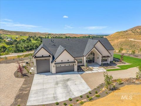 Photo of 6400 N High Valley, Boise, ID 83714 (MLS # 98990267)