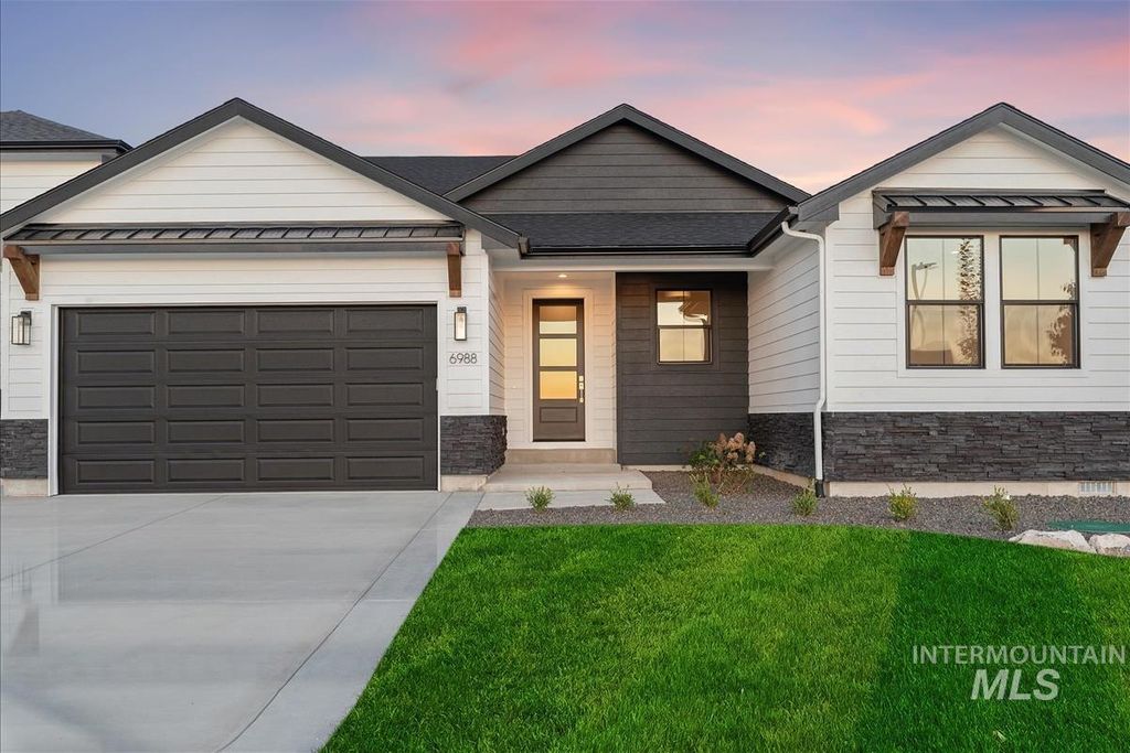 Photo of 6988 E Chicken Hawk Loop, Nampa, ID 83686 (MLS # 98964080)