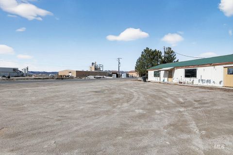 Photo of 965 N Old Highway 191, Malad City, ID 83252 (MLS # 98976761)