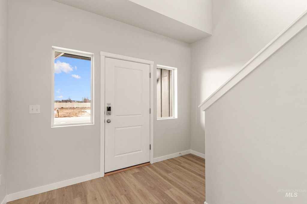 Photo of 13688 Redway Ct, Caldwell, ID 83607 (MLS # 98976276)