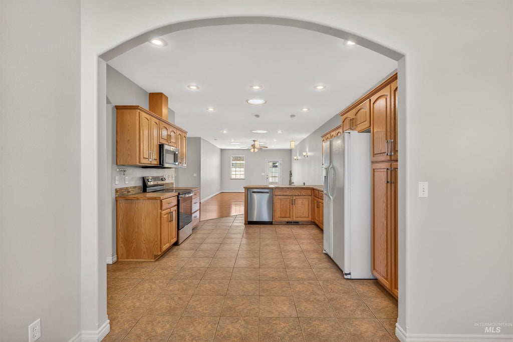 Photo of 1101 Liberty Circle, Clarkston, WA 99403 (MLS # 99005223)