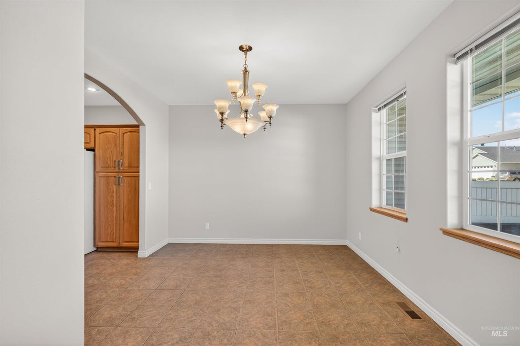 Photo of 1101 Liberty Circle, Clarkston, WA 99403 (MLS # 99005223)
