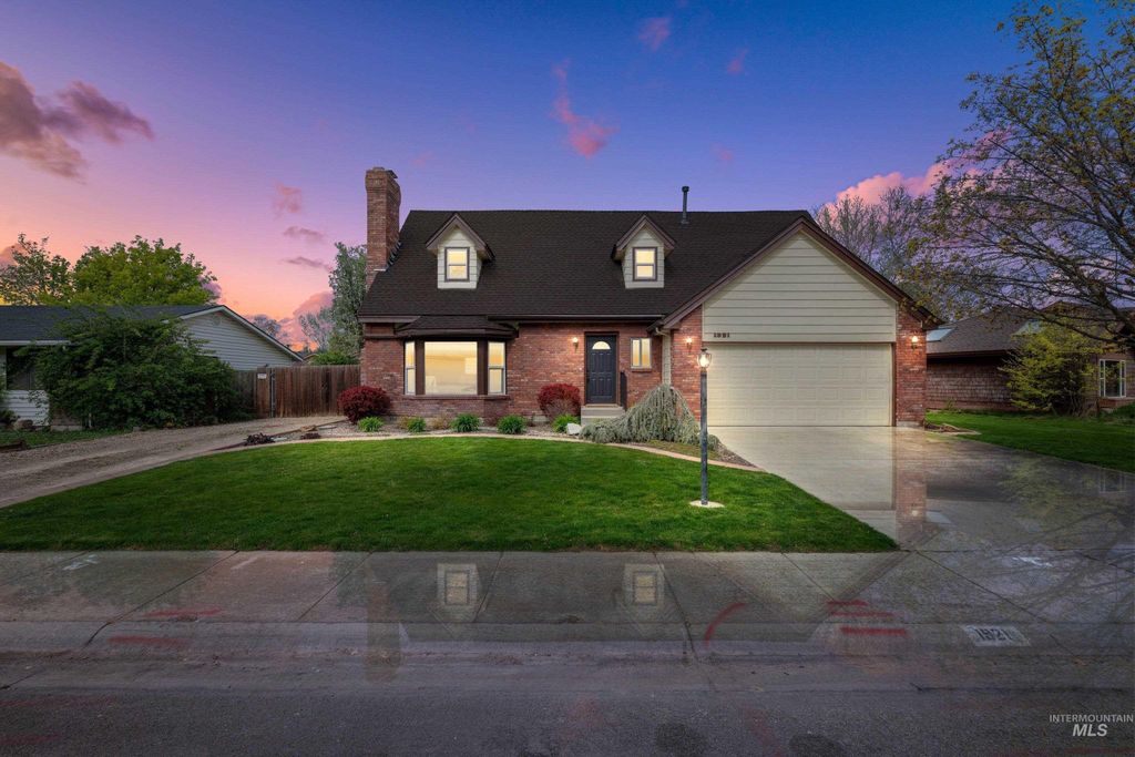 Photo of 1921 N Incline Way, Meridian, ID 83646 (MLS # 98982051)