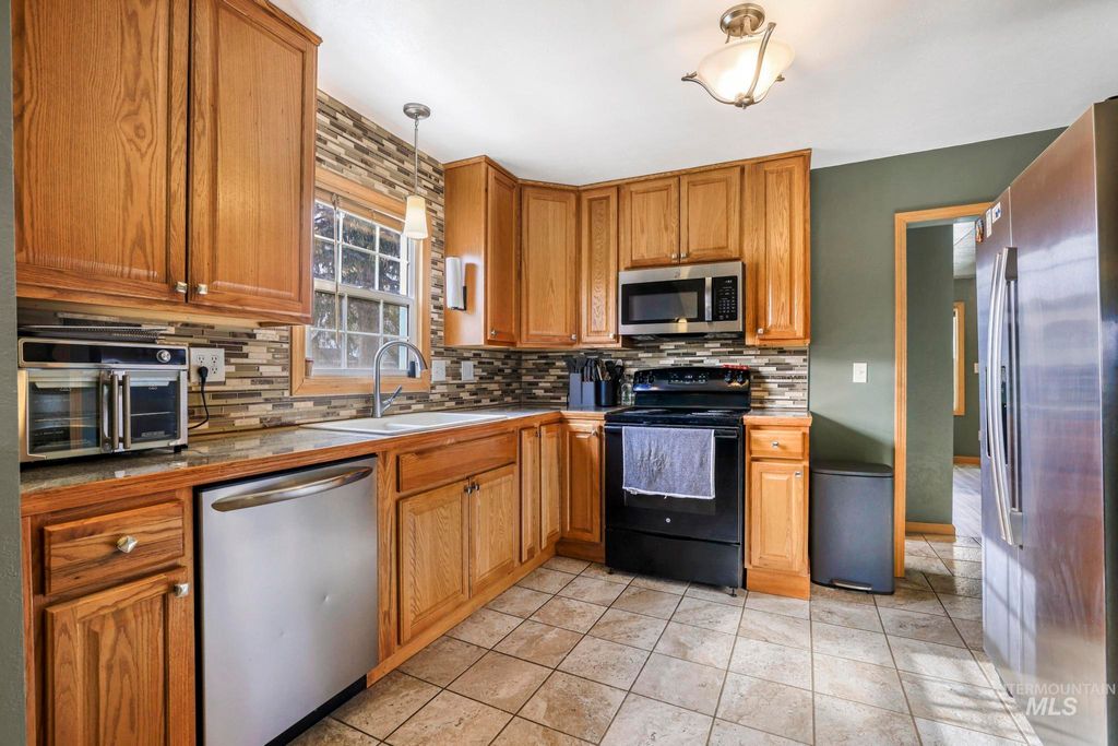 Photo of 306 California Street, Gooding, ID 83330 (MLS # 98967555)