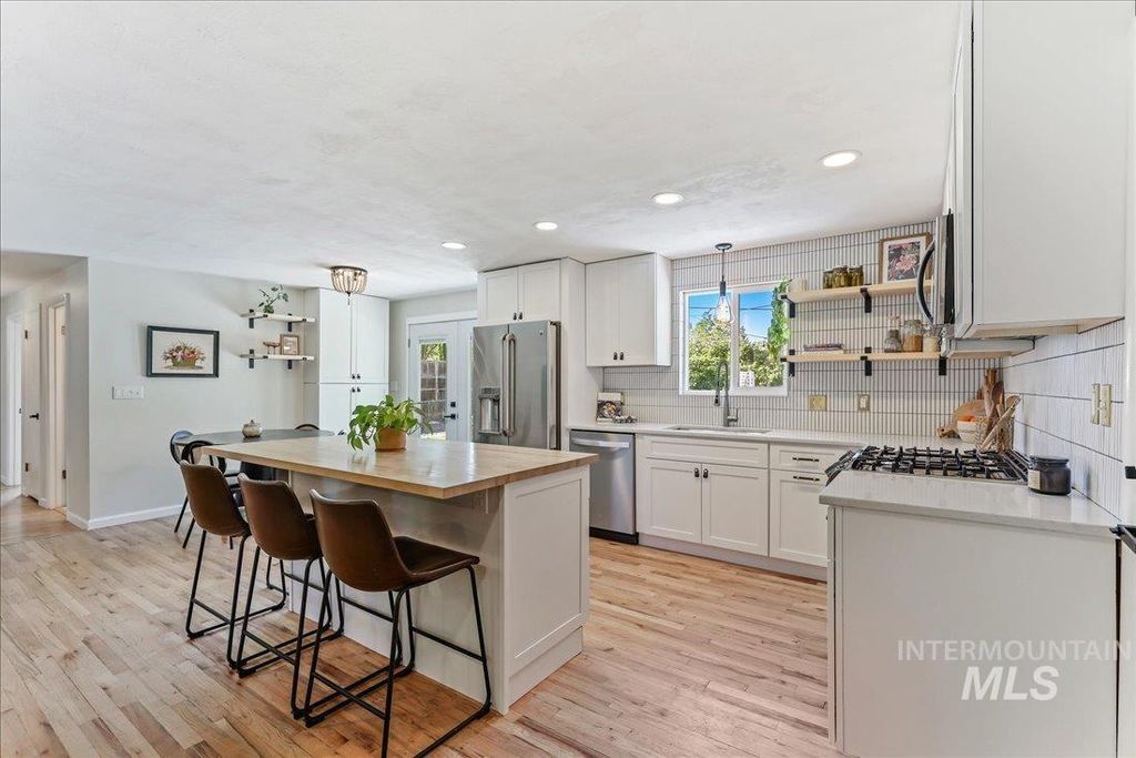 Photo of 3629 E Clement Rd, Boise, ID 83704 (MLS # 98968240)