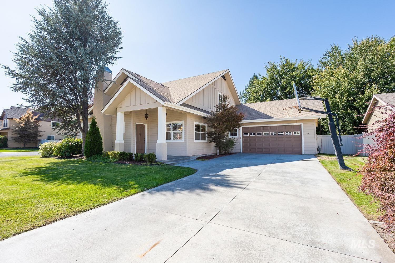 215 S Spring Lake Way