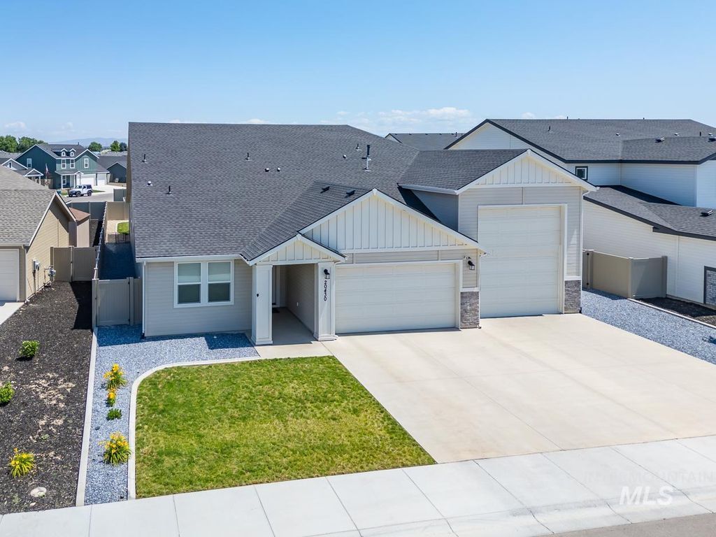 Photo of 20430 Pitkin Way, Caldwell, ID 83605 (MLS # 98981268)