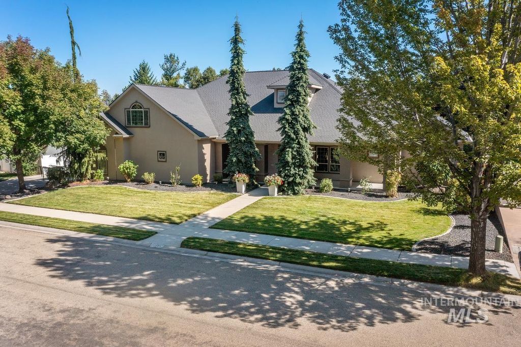 Photo of 2786 S Denali Pl, Meridian, ID 83642 (MLS # 98963646)