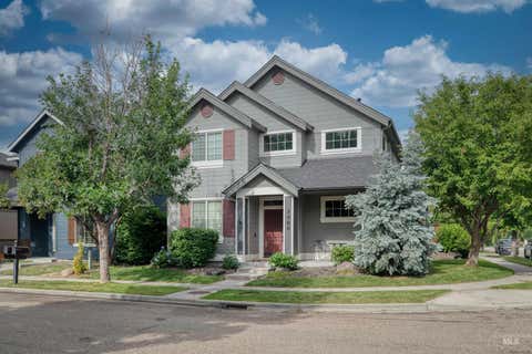 Photo of 3989 N Park Crossing Ave, Meridian, ID 83646 (MLS # 98998081)