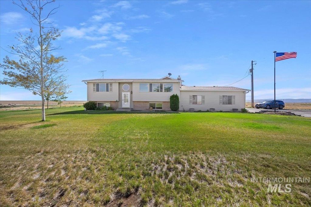 Photo of 2918 2600 E, Twin Falls, ID 83301 (MLS # 98956607)