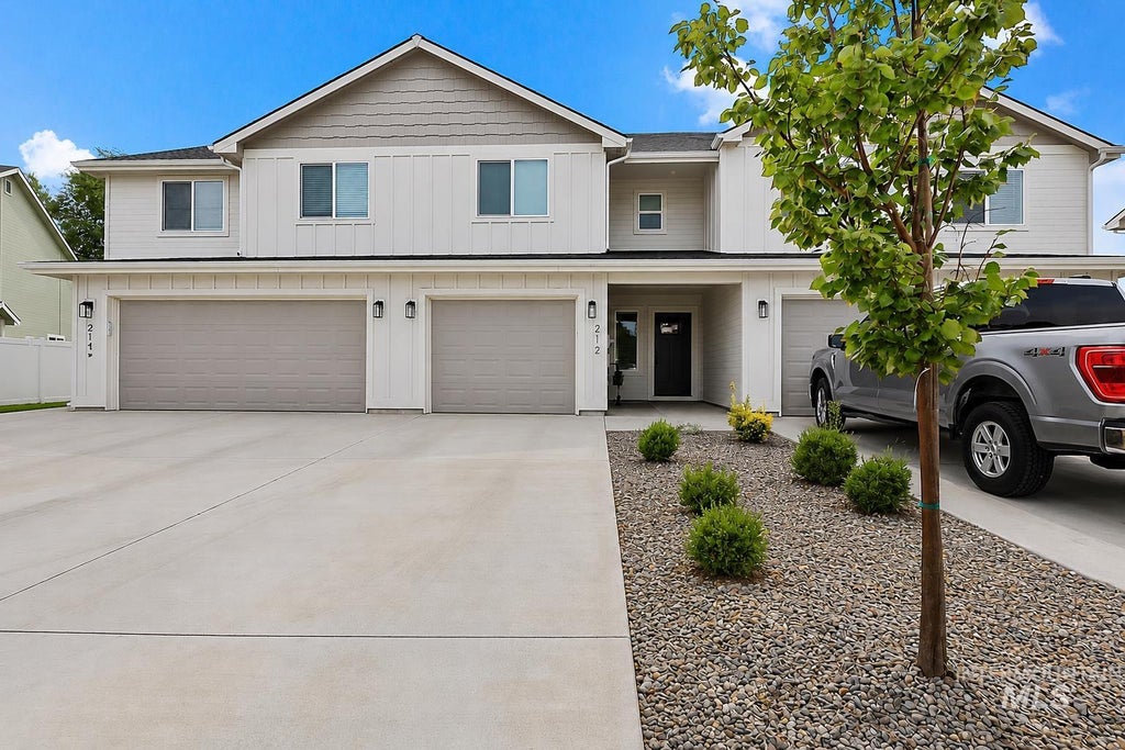Photo of 212 3rd St, Fruitland, ID 83619 (MLS # 98999396)