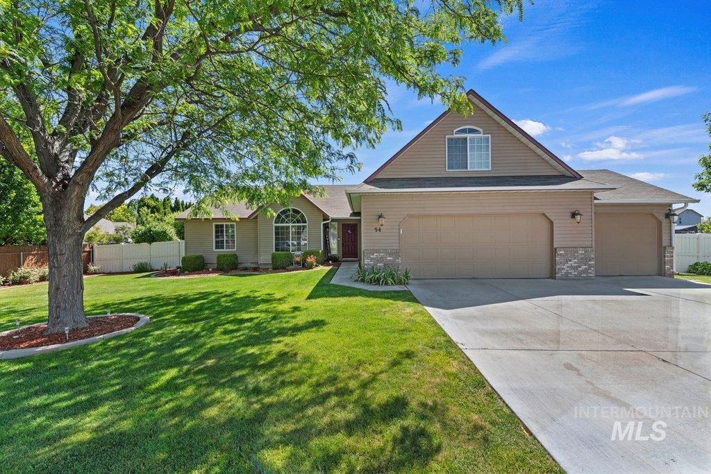 Photo of 54 N Poplar Forest Place, Nampa, ID 83651 (MLS # 98989027)