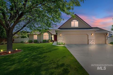 Photo of 54 N Poplar Forest Place, Nampa, ID 83651 (MLS # 98989027)