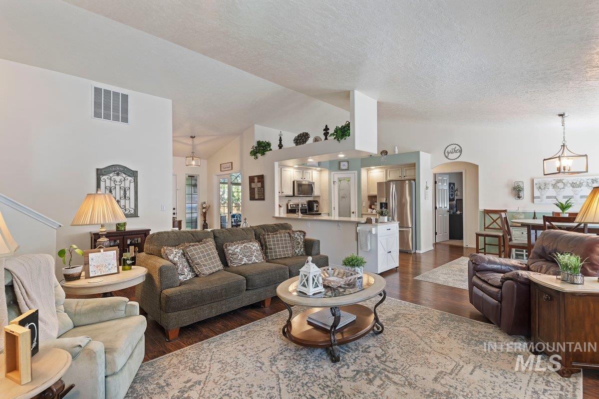 54 N Poplar Forest Place